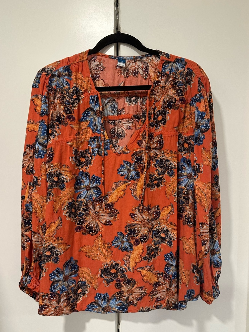 Old Navy 2x Burnt Orange Floral V-Neck Blouse